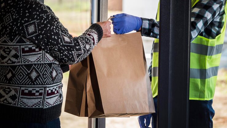 food delivery from restaurant epidemic 1184450 1755